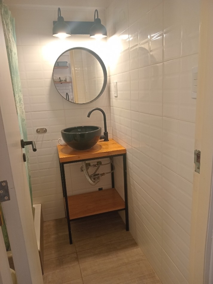 Departamento 1 ambiente reciclado frente al shopping Aldrey 