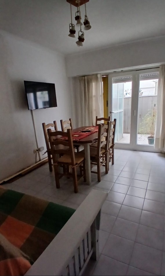 Departamento 2 ambientes con patio