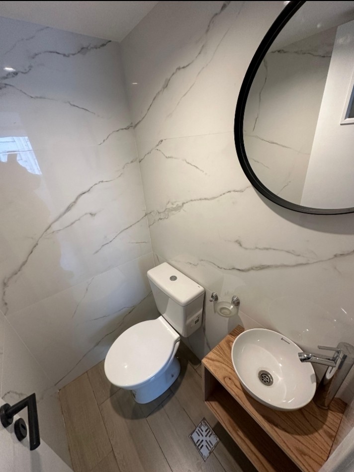 Departamento 2 ambientes mas dependencia, reciclado a la calle 