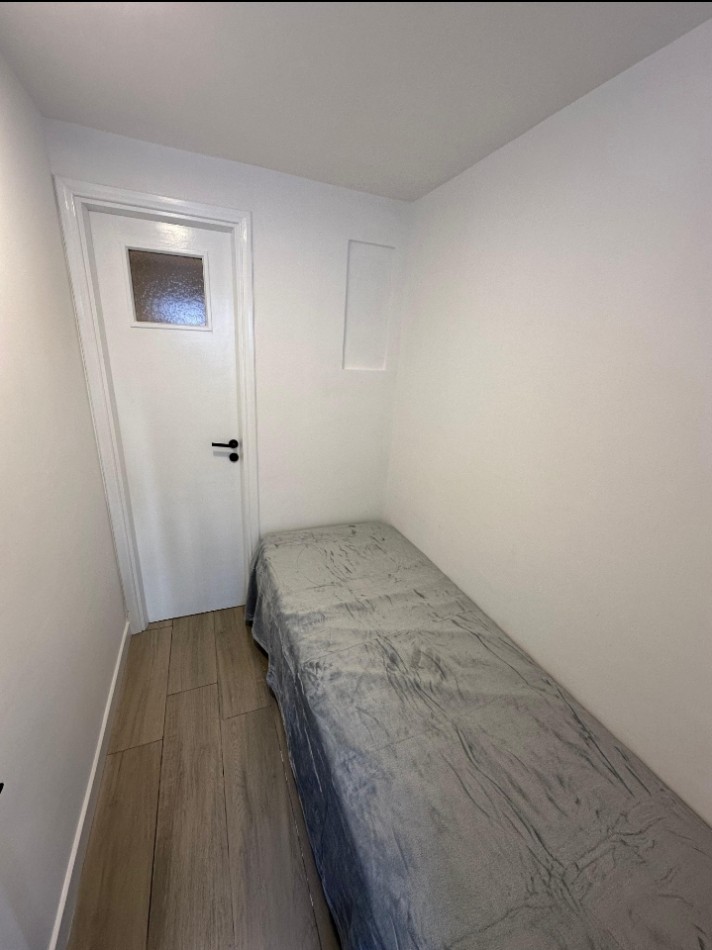 Departamento 2 ambientes mas dependencia, reciclado a la calle 