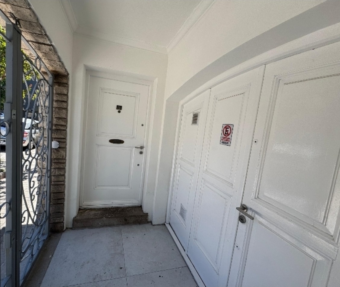 Chalet al frente con garage 