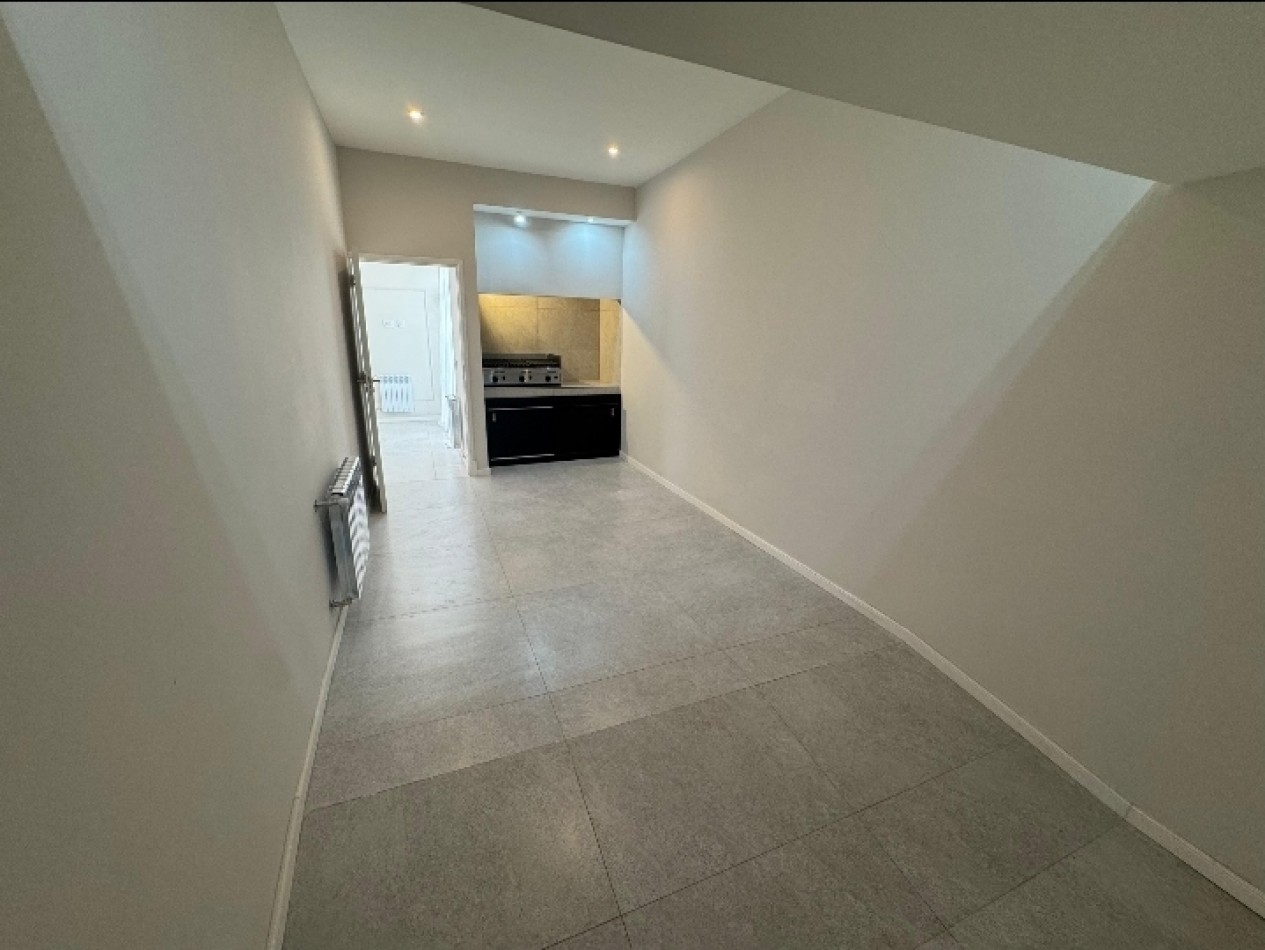 Chalet al frente con garage 