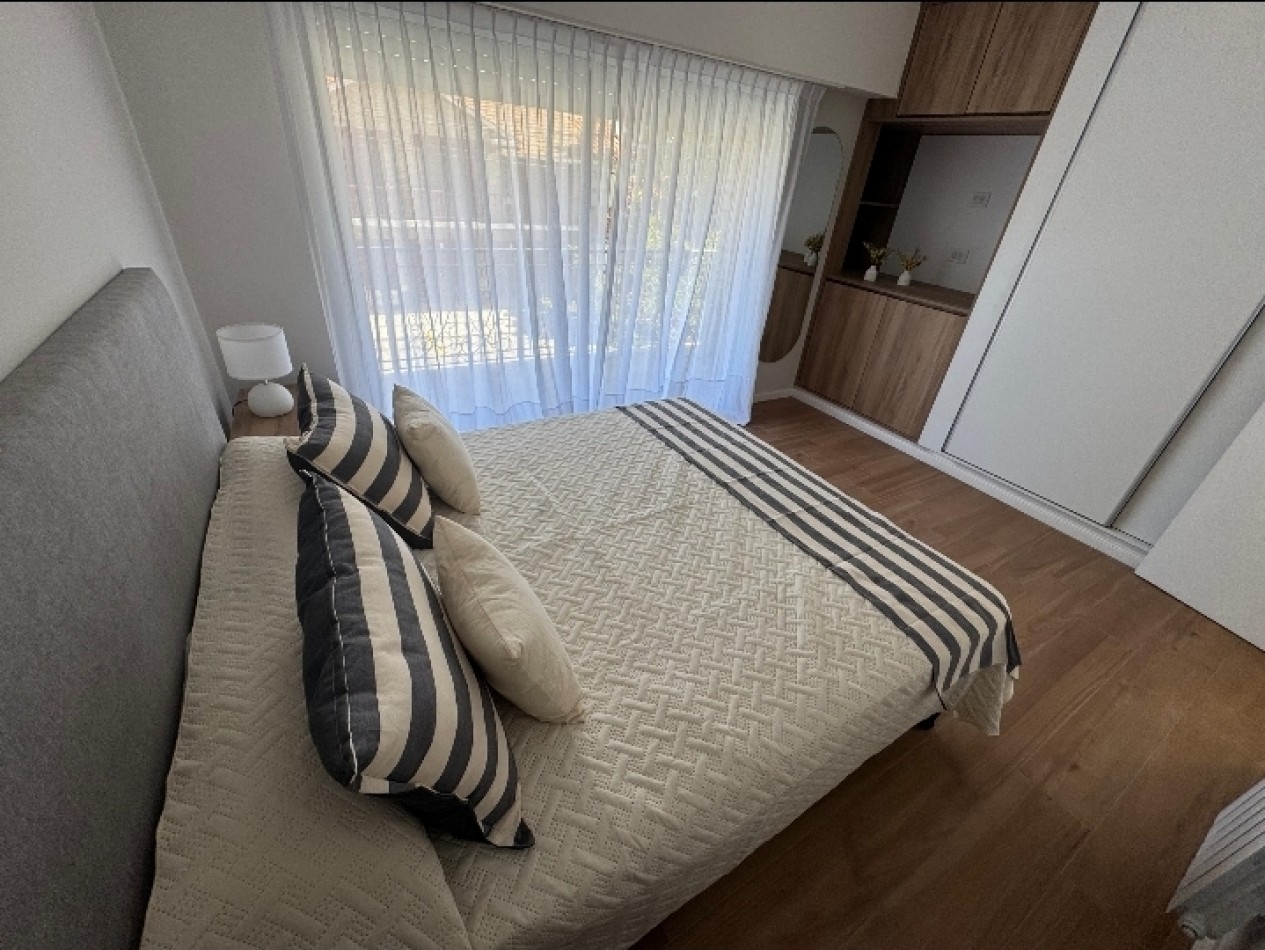 Chalet al frente con garage 