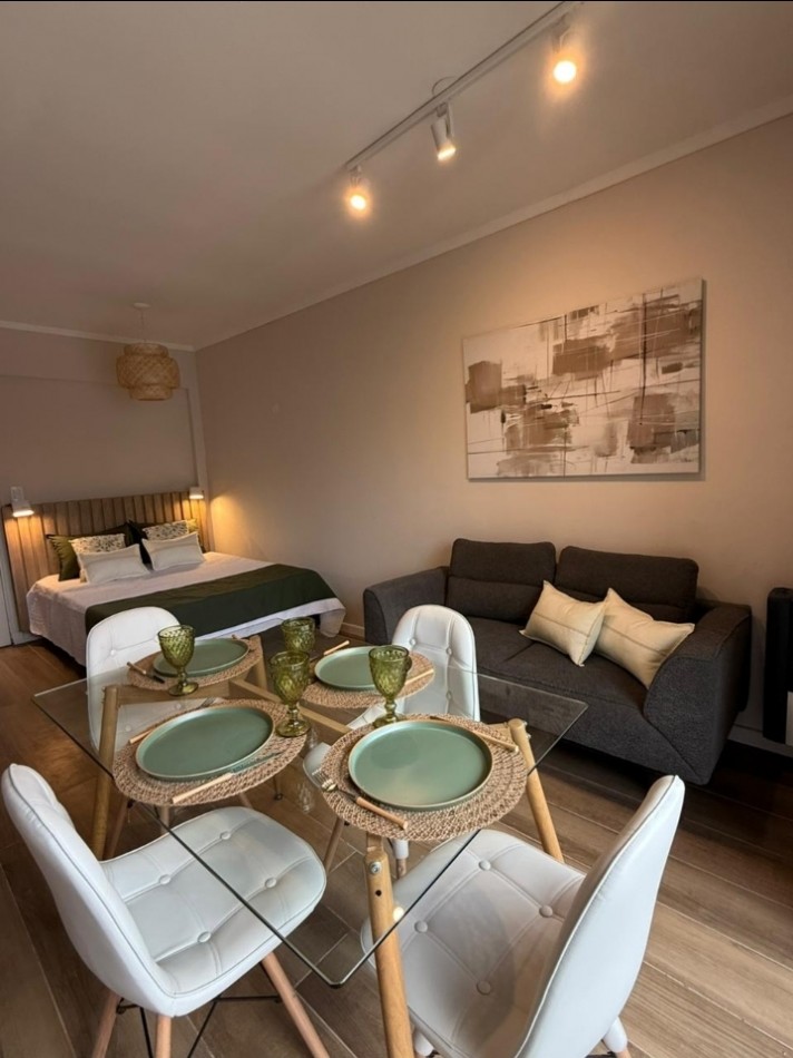 Departamento a la calle muy luminoso 