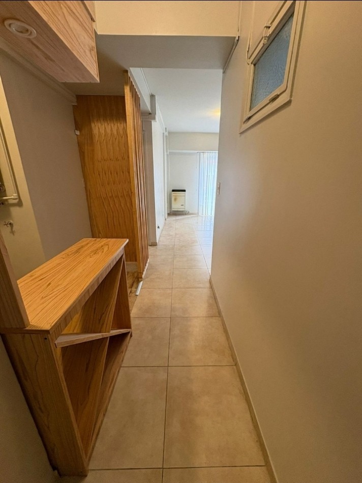 Departamento 2 ambientes totalmente reciclado con balcon a la calle 