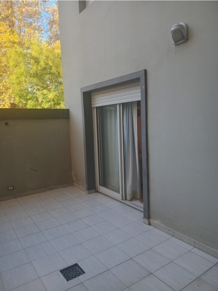Alquiler 12 meses 3 ambientes Plaza Mitre 