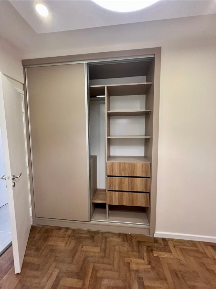 3 ambientes con dependencia de servicio y balcon 