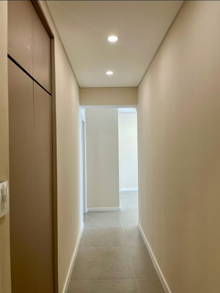 3 ambientes con dependencia de servicio y balcon 