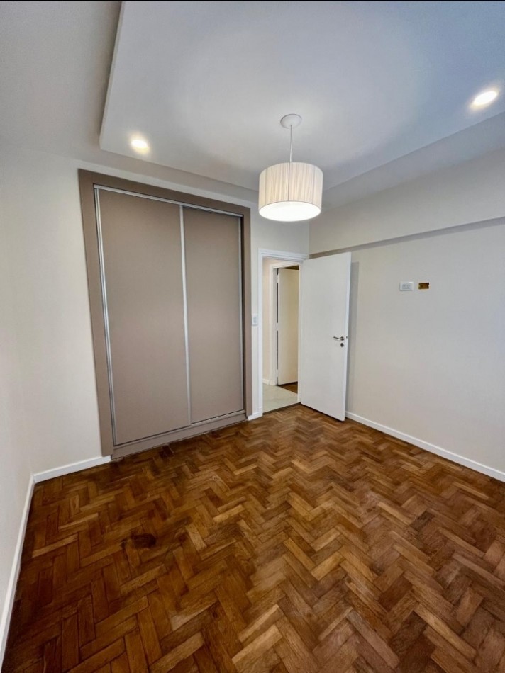 3 ambientes con dependencia de servicio y balcon 