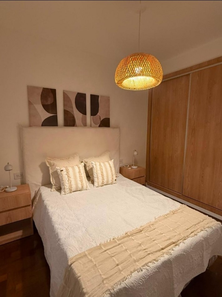 2 ambientes con dependencia y balcon a la calle 
