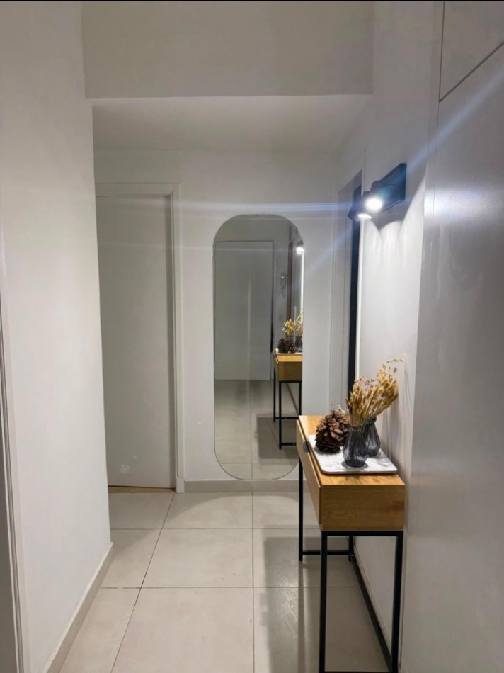 2 ambientes con dependencia y balcon a la calle 