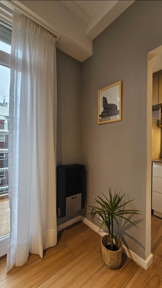 Monoambiente reciclado con balcon terraza 