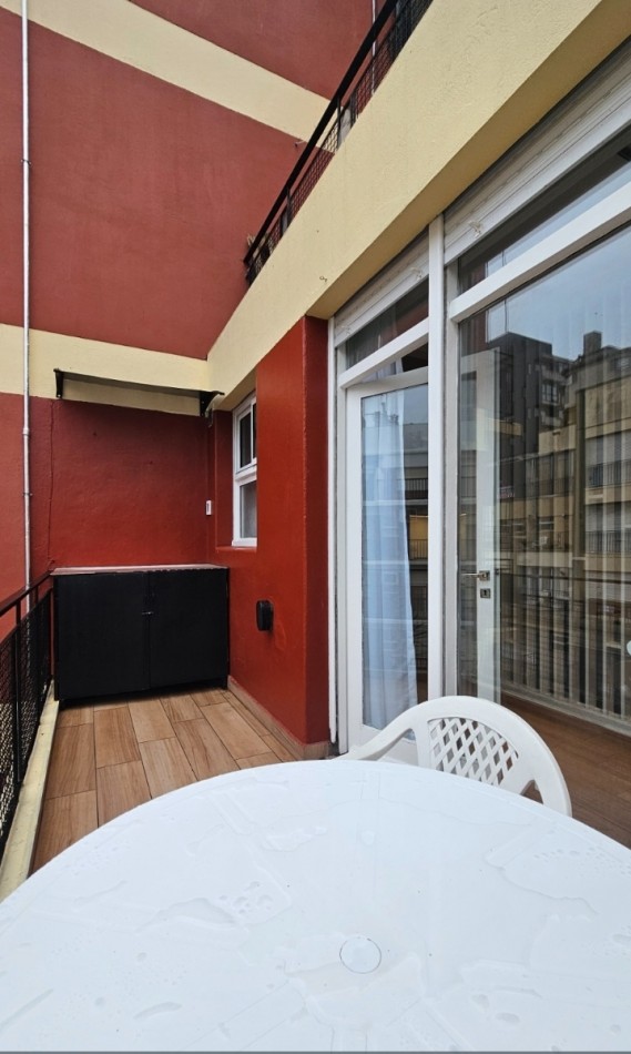 Monoambiente reciclado con balcon terraza 