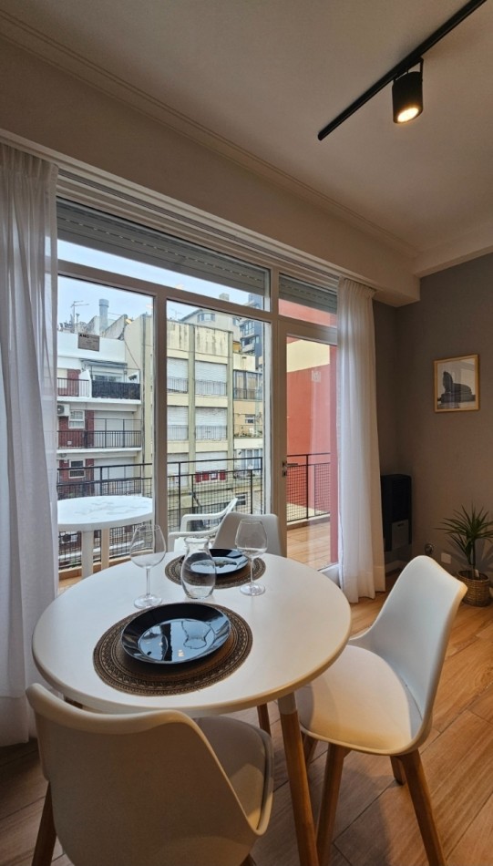 Monoambiente reciclado con balcon terraza 